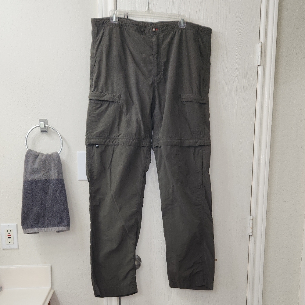 Men's The North Face Green Nylon Convertible Hiking Pants/Shorts Size L GUC